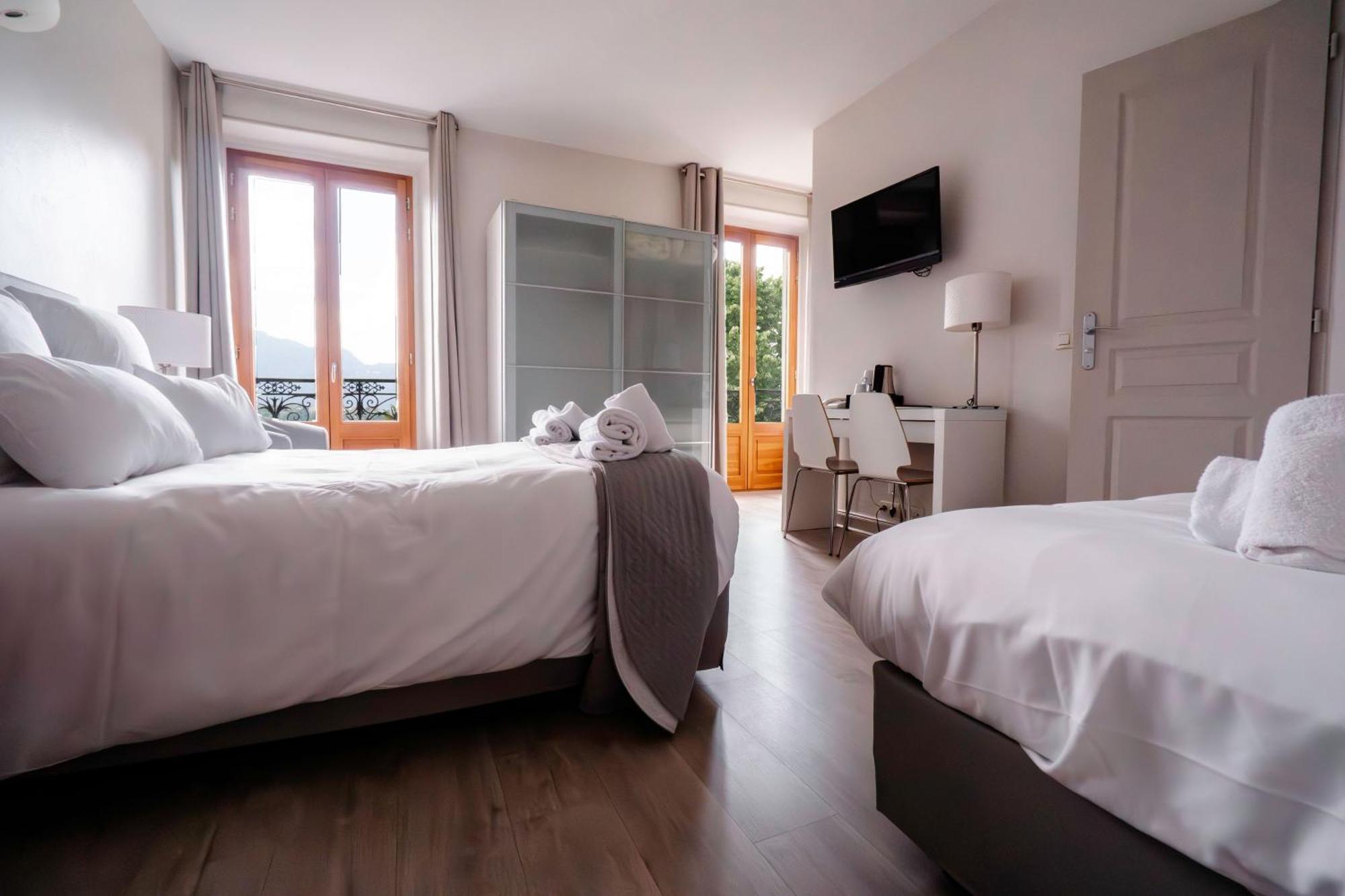 Hotel Gallia อิกซ์เลส์แบ็งส์ ภายนอก รูปภาพ